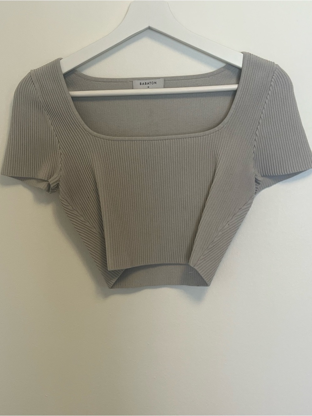 Aritzia Babaton Grey Ribbed Square Neck Crop Top Women's Size M - Picture 2 of 10